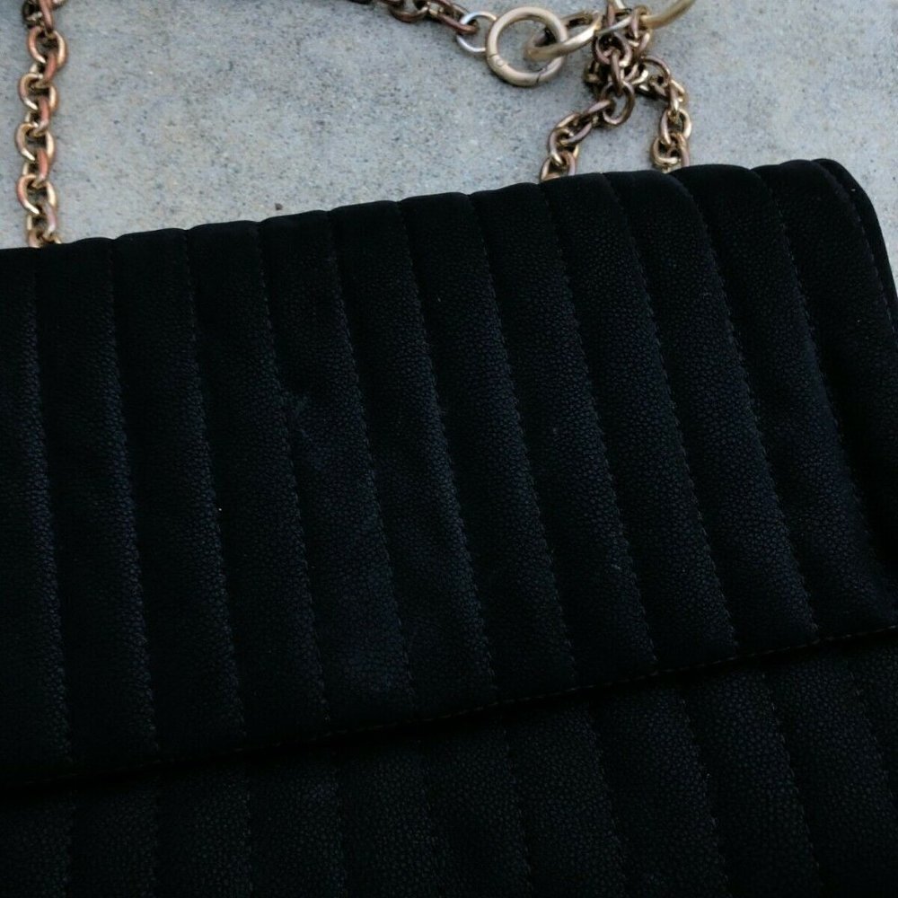 HOUSE OF WANT HOW Women's Quilted Pillow Black Hand Shoulder Bag Purse… - Picture 4 of 8